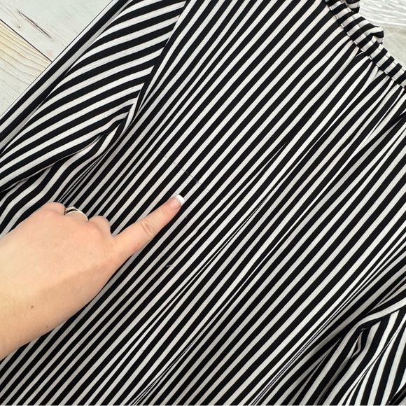 Ann taylor flowy pinstripe tassel tie top ❤️ - Picture 8 of 9